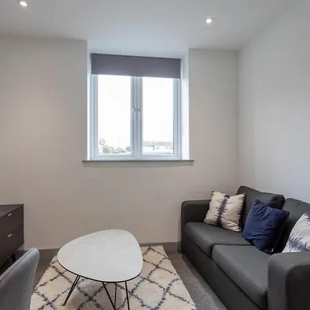 Bright 1br In Hunslet Near Centre * Leeds (West Yorkshire)